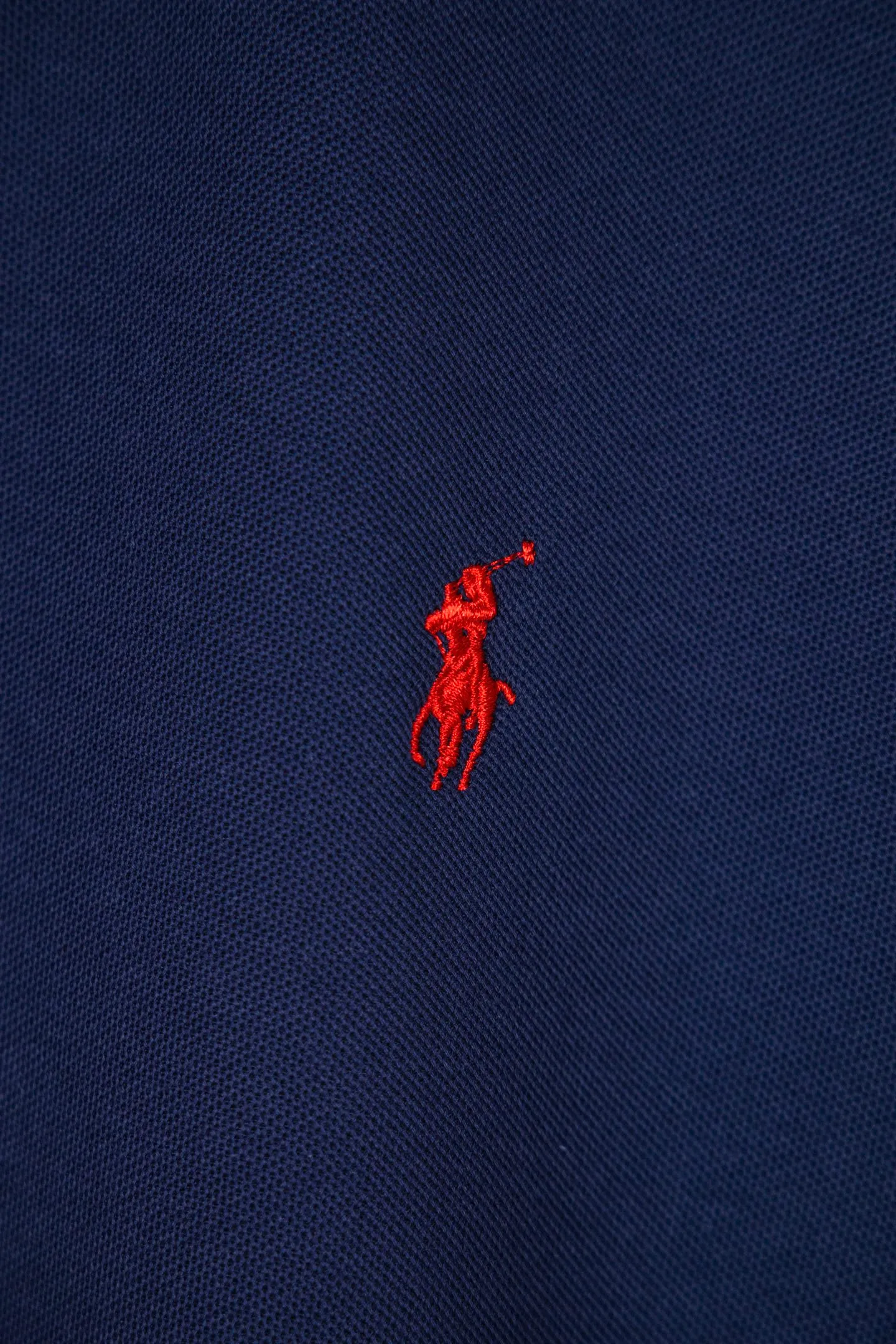 P130 Ralph Lauren/Ralph Lauren men's clothing American retro classic summer polo short-sleeved business casual spring and summer new men's pique cotton short-sleeved shirts There is a small amount left in the original order All fabric accessories are supplied by customers The pique fabric is very comfortable for the upper body in summer, breathable and light, feels delicate, soft and comfortable, skin-friendly, the details and craftsmanship are very good, a must-have for men's wardrobe, the version is simple and elegant, fashionable and casual, the upper body is super handsome. Don't miss it if you like it. Original cotton and linen material, skin-friendly and comfortable, breathable and refreshing The classic embroidered logo is invincible and versatile, suitable for both business and leisure. A complete set of three-label accessories, black, white, navy blue, gray SIZE: S-XL
